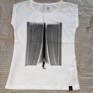 NWOT LUFALUFA White Book Tee xs